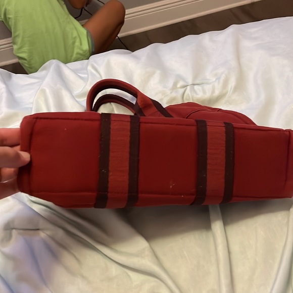 Hermes - Picture 7 of 8